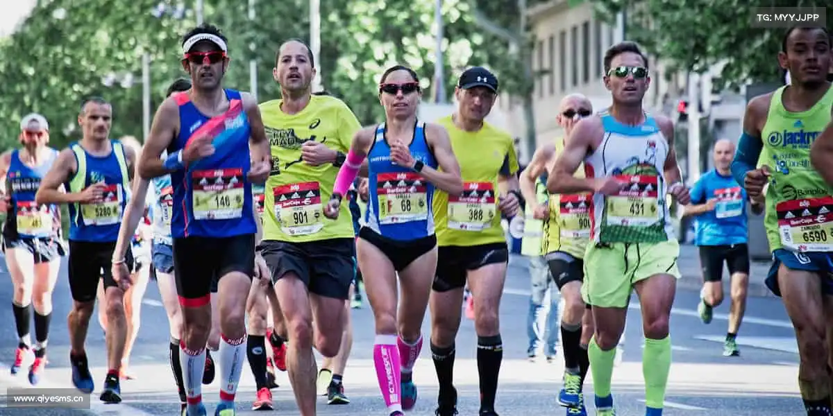 星空电竞🏂雪地上的飞驰,是自由与激情的碰撞!